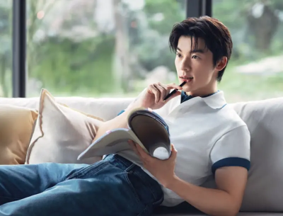 許光漢夏日穿搭最新帥照曝光！清新魅力十足　網驚：這哥已35？　