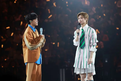 吳青峰連2晚登李宇春演唱會！含淚合唱新歌狂放閃：妳是我的真愛