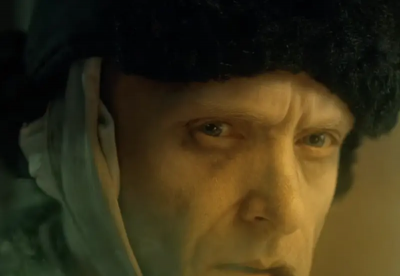 周傑倫新MV割耳梵谷現身　心疼粉絲喊話：別熬夜追、白天再看就好