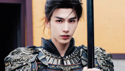 《逐玉》張凌赫為何不敢大笑？昔胖到100公斤　減肥留尷尬後遺症