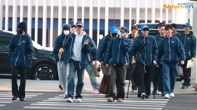 BTS穿遊泳隊服出國！經紀人+保鑣也配合　粉絲送機笑翻：出國比賽