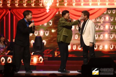 余天《鑽石舞台》使出招牌巴掌殺！黃西田戴頭盔上陣　仍難逃魔掌