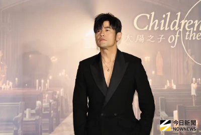 周傑倫超鬧！出外景突然抓阿Ken拍MV　沒歌曲先開拍大夥一頭霧水