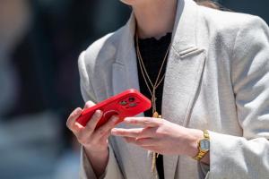 原亞太用戶注意！遠傳電信宣布最後換卡時間、沒換直接斷訊