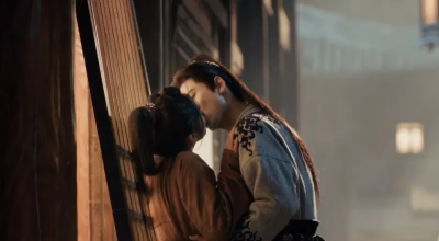 張凌赫《逐玉》最愛這幕！浴缸纏綿濕身田曦薇想到秒臉紅：很刺激