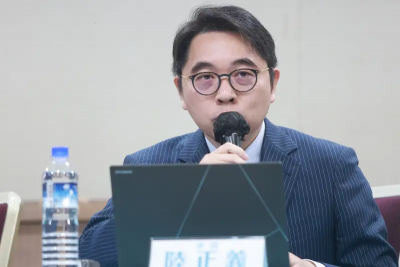 簡樸公僕變貪婪之徒？柯文哲律師團轟：騎U-Bike的人怎侵佔六千萬