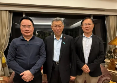 蔡正元涉三中案今發監！剛遭重判17年的柯文哲曬合照送4字