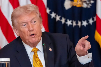 戰局現轉機？川普宣布暫緩開轟伊朗能源設施10天　延至4/6新大限