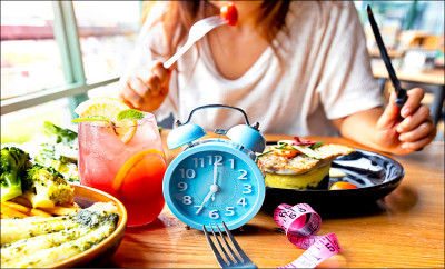 168斷食有訣竅 台大研究：晚上7點前進食 減重更有效