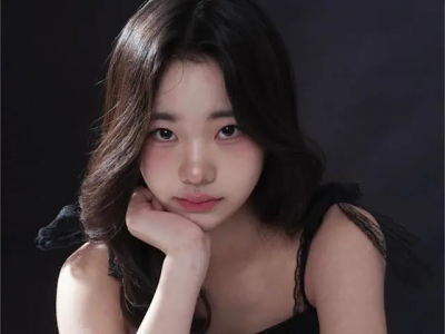 網友PO小S舊照釣出許老三！玩脆幫姊姊回嗆網友：本來就是豪門