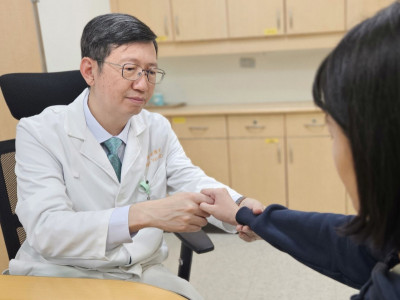 25歲科技女左腳傍晚就失控 誤當足底筋膜炎竟是罕病