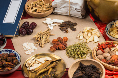 清明節別亂補！醫曝7大養生地雷  「養肝健脾」才是重點