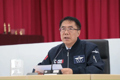 亞太攤商惹議！黃偉哲回「So What」引眾怒　他揪這人對比超驚人