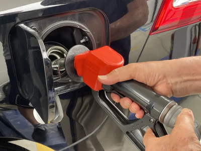 油價狂飆！中東戰火燒全球　多國啟動節能應戰