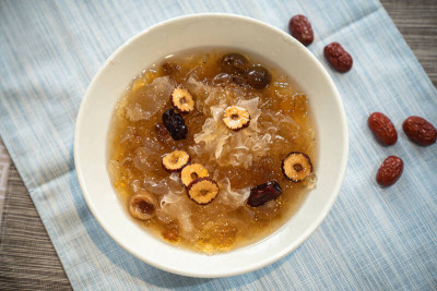 凍齡女神養成術  纖潤嬌顏甜湯養出好氣色