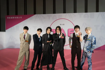 日本暗黑F4空降高雄！向理來爆連拍1500部18禁內幕　開機就當女友