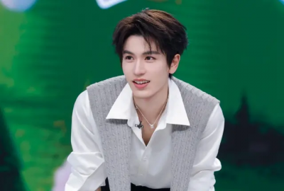 張凌赫學霸轉當演員原因曝光！認了是叛逆：我受不了做一樣的事