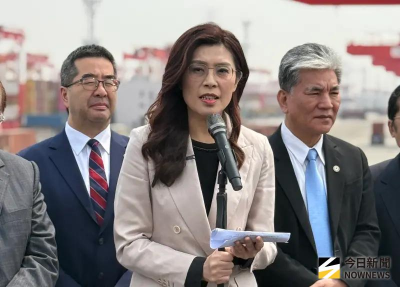 鄭麗文讚中國AI好棒！邱毅藉機酸魏哲家「這事」：被捧上天都飄了