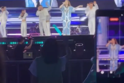 鄧紫棋演唱會她衝到最前排卻沒被罵！粉絲認出背影驚：原來是棋媽