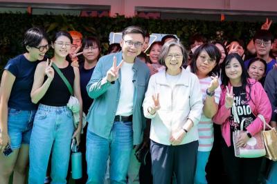 賴瑞隆獲蔡英文加持！沈富雄直言1事讓柯志恩「頭滿大的」