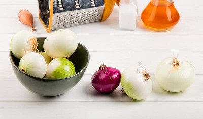 痘痘狂長不是臉的問題！ 醫揭問題真相