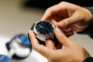 三星用戶注意！Galaxy Watch電池狂掉　元兇疑是這服務