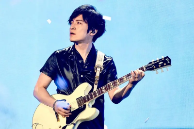 49歲五月天怪獸又當爸！PO妻大肚照告白兒子：謝謝你來到這個世界