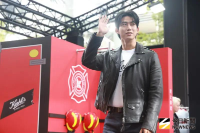 玉澤演明娶交往10年女友！2PM齊聚唱祝歌　已婚前輩燦盛當主持人