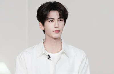 張凌赫《逐玉》紅遍兩岸！受訪談來台灣機率　親揭豬圈名場面細節