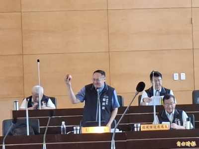 原百公斤的中市副市長鄭照新減肥成功   從「肉肉小新」成為真正「小新」