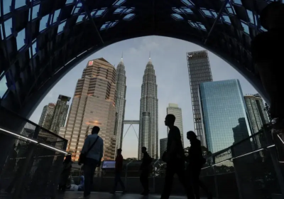 冷氣變熱風！東南亞各國紛限電　公務員汗流浹背辦公：比外面還悶