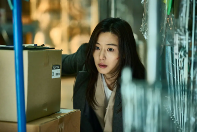 全智賢被活屍追！《屍速》預告公開　影迷：這才是我要的喪屍片