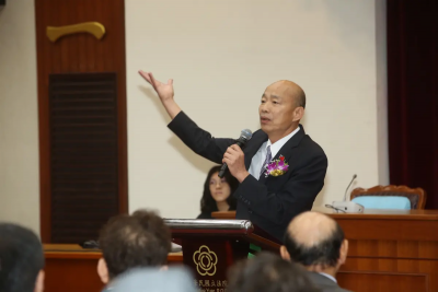 被季麟連嗆！韓國瑜「1金句」反擊　吳子嘉直呼：表現非常好