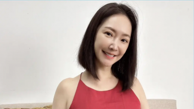 王俐人做10分鐘伸展大走光！粉絲求不要遮　她羞：訂閱IG沒馬賽克