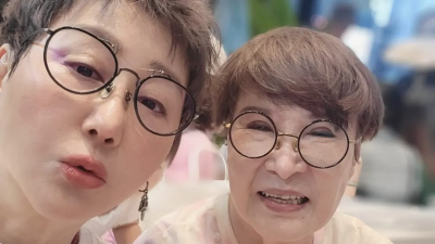 藍心湄曾爆媽媽10幾歲就整型！6姊妹都長一樣：因為人多可以打折