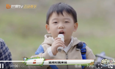 羽球冠軍鄭思維3歲兒菸嗓唱五月天〈倔強〉！反差萌圈粉超多姨姨