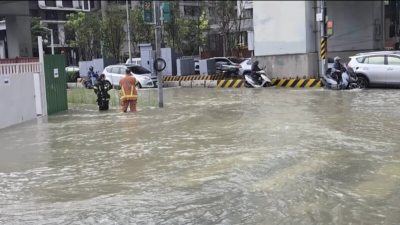 新北大道水淹及膝　台水：新北市府施工挖破管線