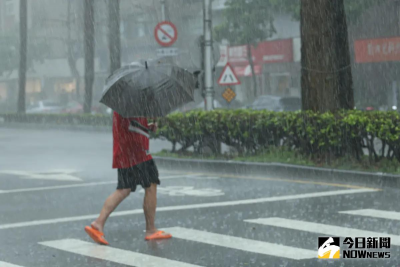 今梅雨季鋒面掃台！吳德榮：北台灣濕涼剩19度　雨下到母親節才停