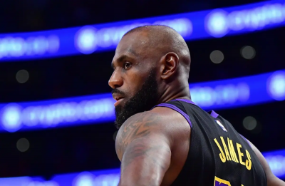 勇士、快艇5隊有望搶詹皇！ESPN爆湖人1舉動太侮辱：他自覺被排擠