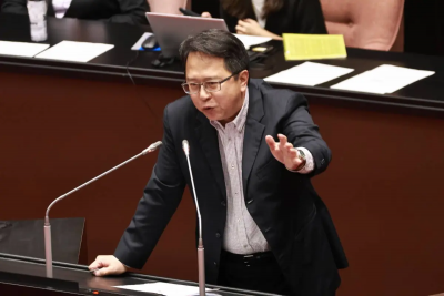 民進黨中評委結果出爐！新潮流邱志偉接棒賴瑞隆