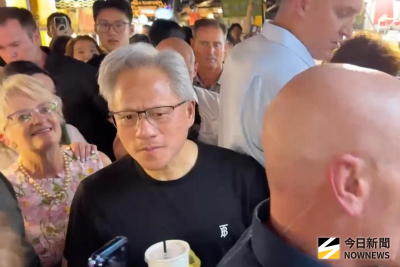 輝達布局暗光纖掀高速傳輸革命　矽光子族群齊飆漲停迎AI新商機