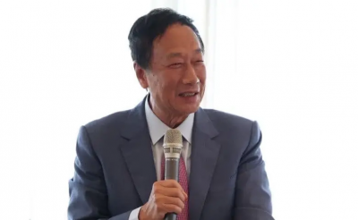 娛樂搶先看／郭台銘女球友遭爆被包養20年！梁赫群夫妻曬老高合照