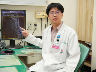 長期頭痛頭暈找不到原因 恐是「頸因性頭痛」
