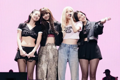 粉絲陷混亂！BLACKPINK十周年再傳Lisa缺席　YG罕回應：全員參加