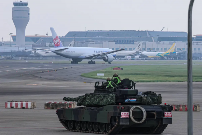 漢光42》M1A2T首進桃機！貨櫃鋼刺蝟阻敵　雲豹甲車淡水野戰搶修