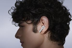 不只AirPods！三星Galaxy Buds也能當助聽器　這2款率先支援