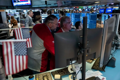 PPI通膨數據緩升息壓力！油價挫逾2%、美股收紅　SanDisk飆逾13%