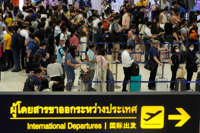 油價跌了「便宜機票卻沒來」？航空業都在等第一槍　陷僵局原因曝