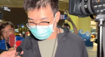 趙建銘現身診所！才開戰「1億保密條款」　見媒體竟冒這反應