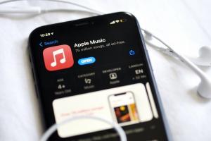 蘋果出手整頓自家串流平台！Apple Music 將推新標籤一秒辨識 AI 音樂